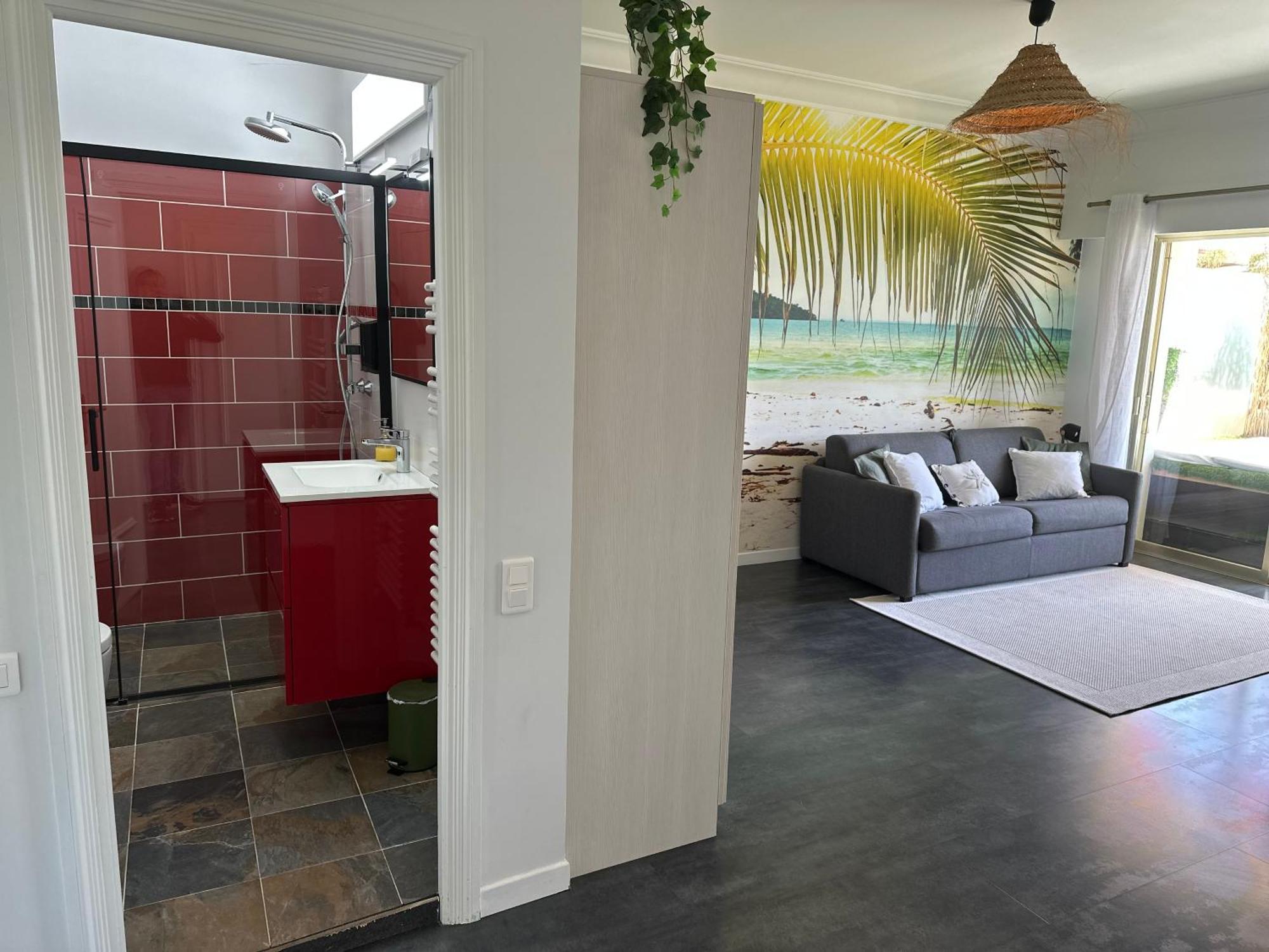 Studio Front De Mer A 10Metres De La Plage Villeneuve-Loubet Exterior photo